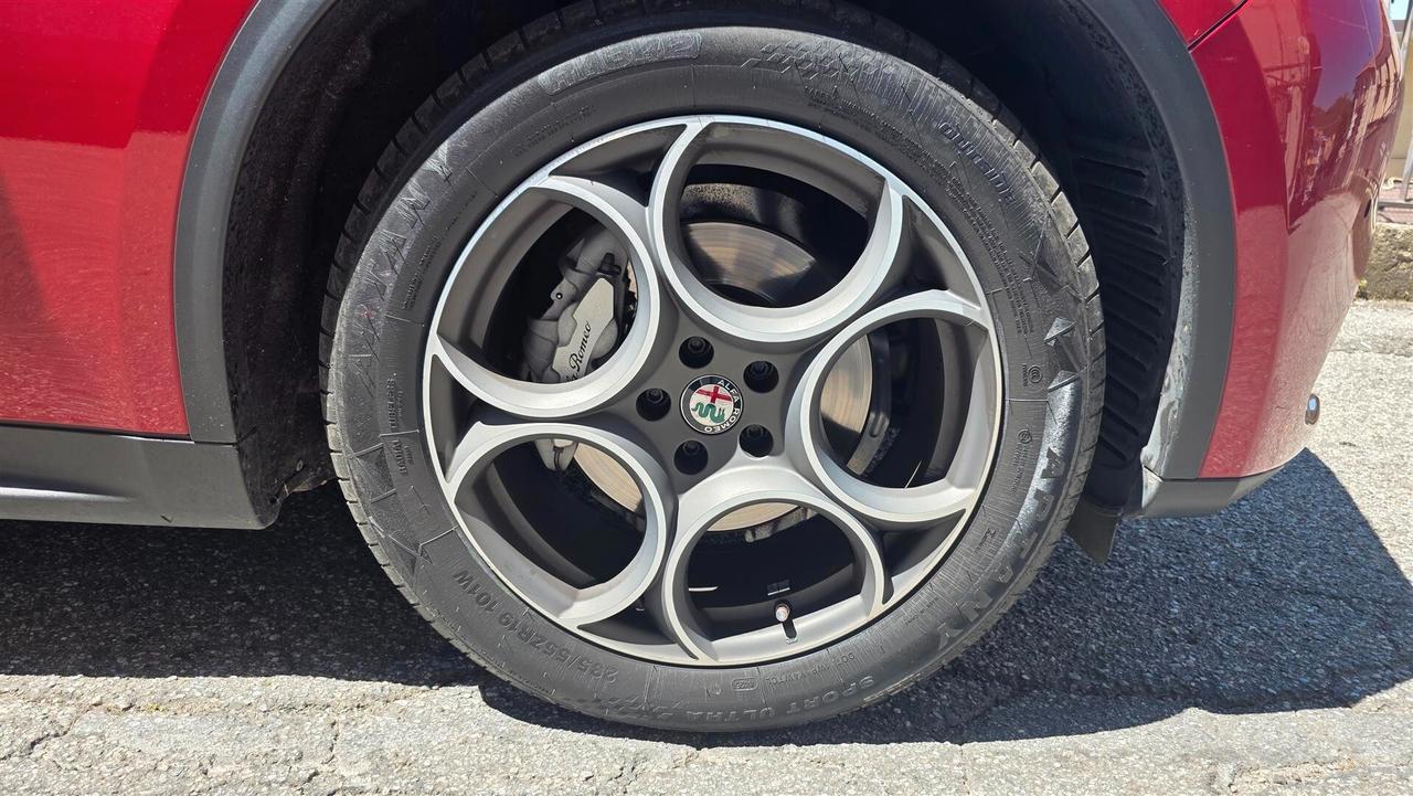 Alfa Romeo Stelvio 2.2 Turbodiesel 210 CV AT8 Q4 Executive
