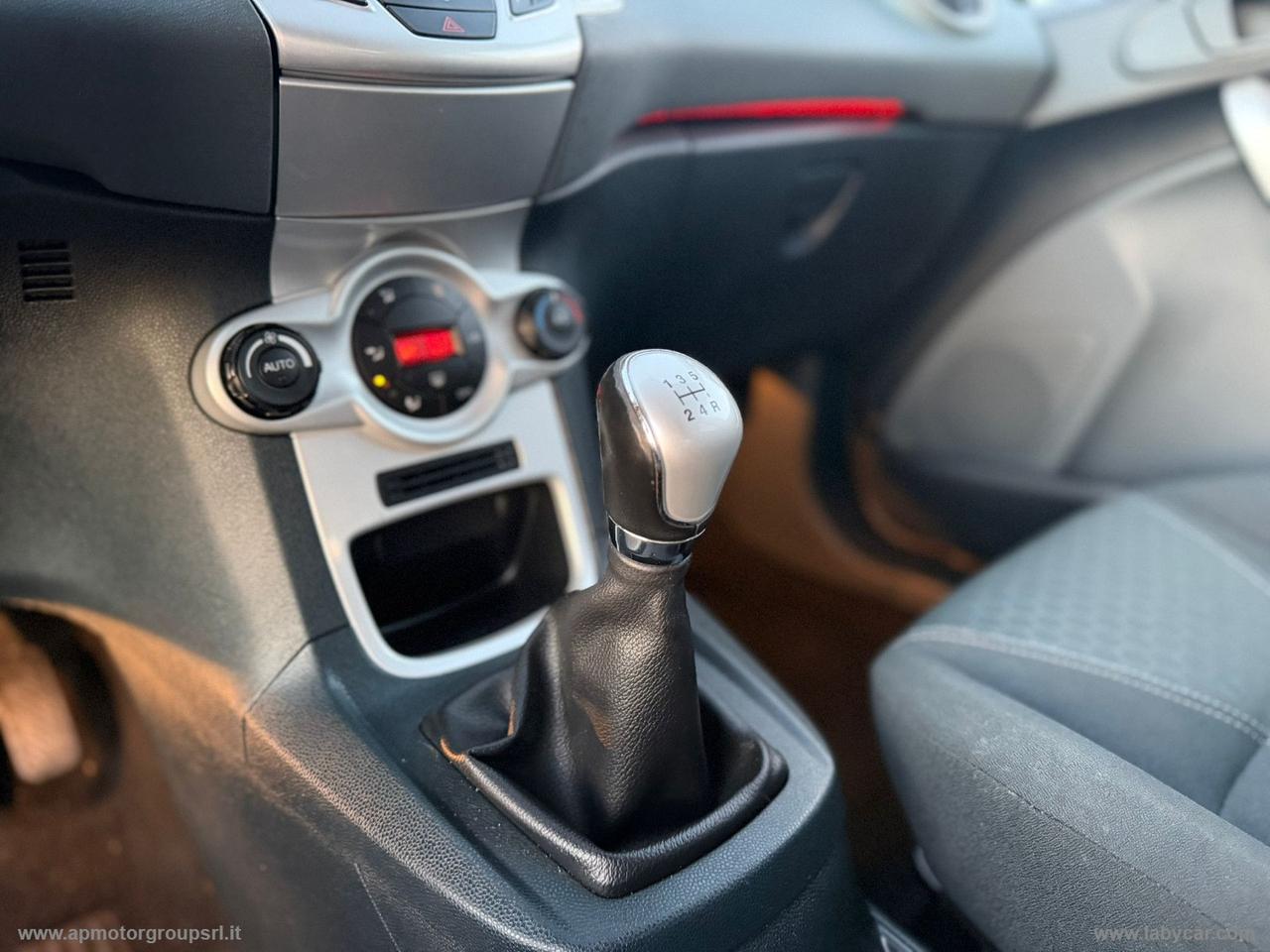 FORD Fiesta 1.4 TDCi 68 CV 5p. Titanium