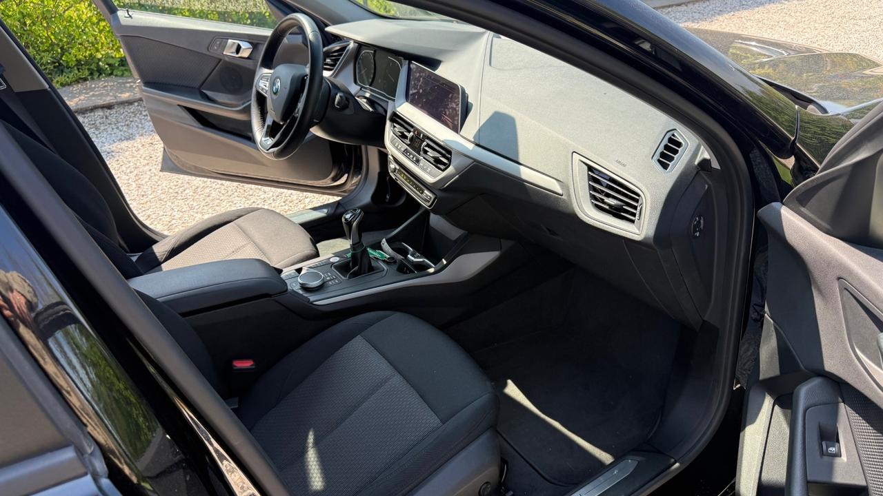 Bmw 116 d 5p. Msport full opt
