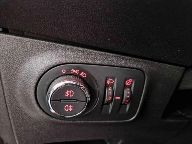 OPEL Corsa 1.4 90CV GPL Tech 5 porte Black Edition