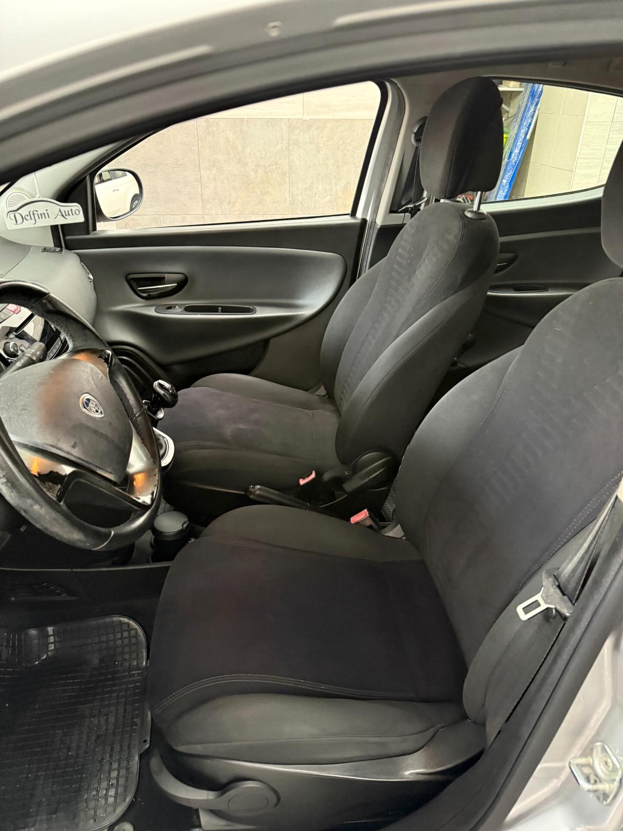 Lancia Ypsilon 1.2 69 CV 5 porte GPL Ecochic Platinum