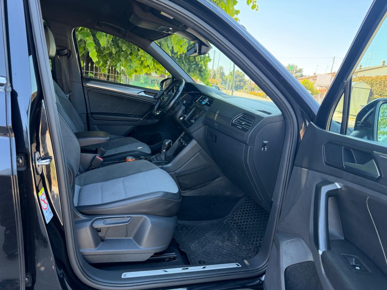 Volkswagen Tiguan 2.0 BiTDI SCR DSG 4MOTION R-Line BMT