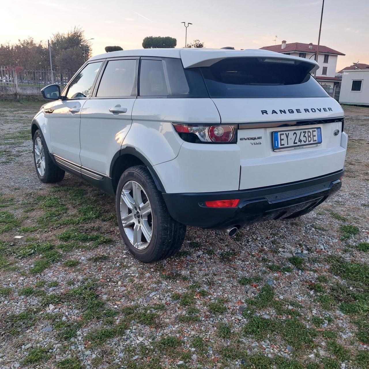 Land Rover Range Evoque 2.2 TD4 5p. Dynamic
