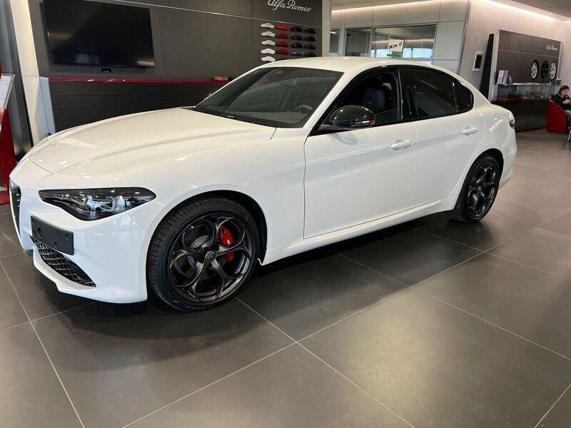 Alfa Romeo Giulia 2.2 Turbodiesel 210 CV AT8 AWD Q4 Tributo Italiano