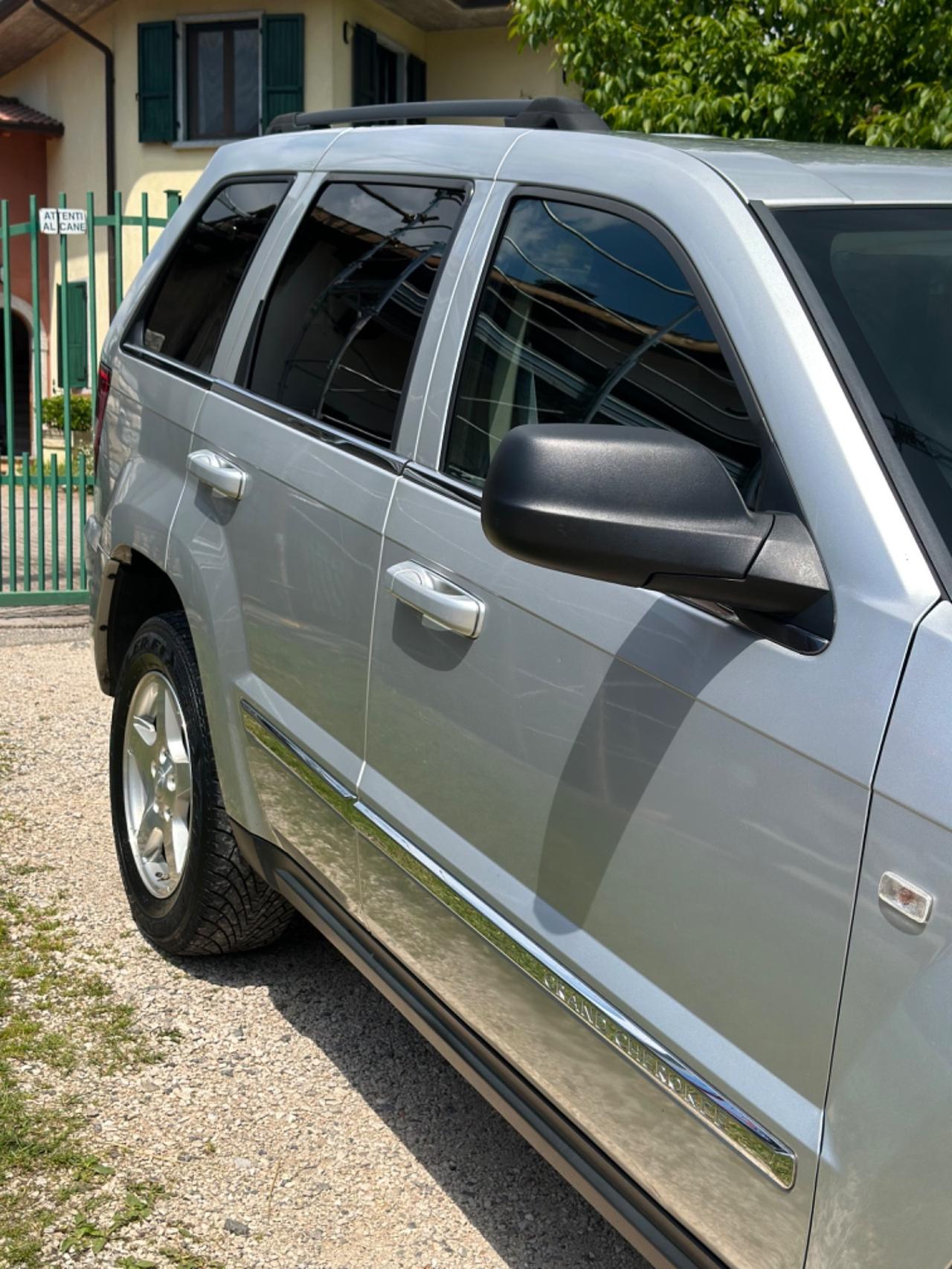 Jeep GRAND CHEROKEE 3.0 V6 CRD OVERLAND KMCERT UNICOPR GARANZ
