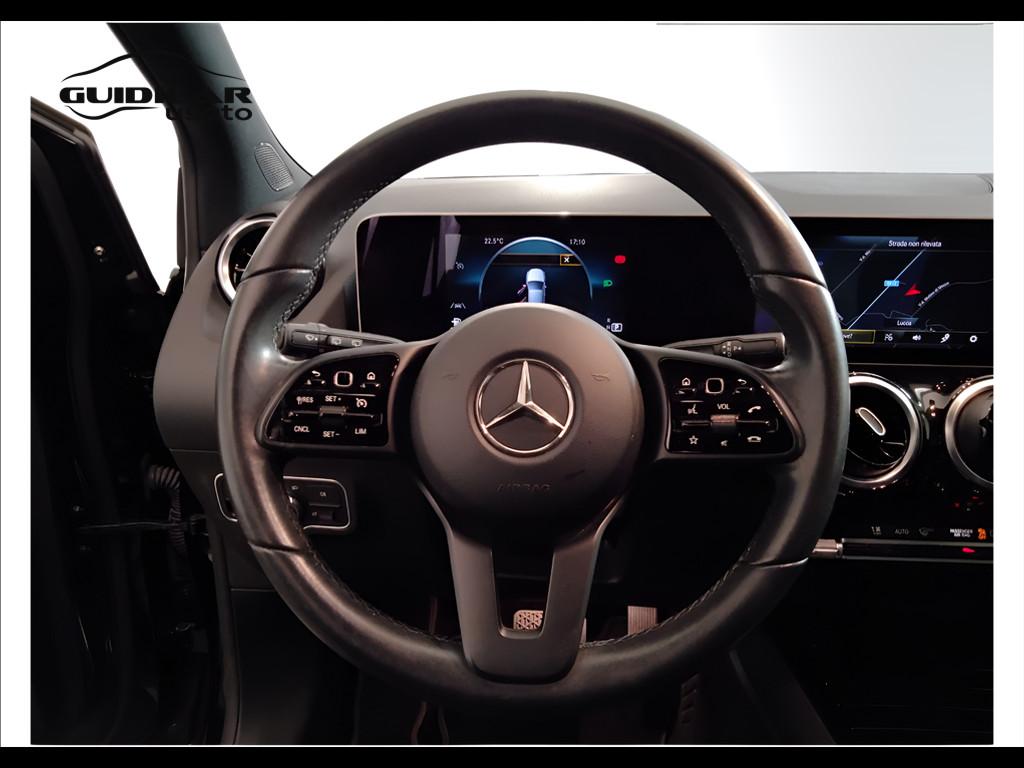 Mercedes-Benz Classe B - W247 2018 - B 180 d Sport auto