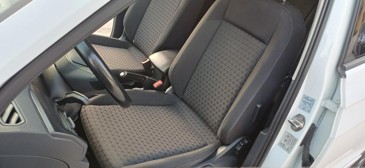 Volkswagen T-Cross 1.0 TSI 110 CV R-LINE