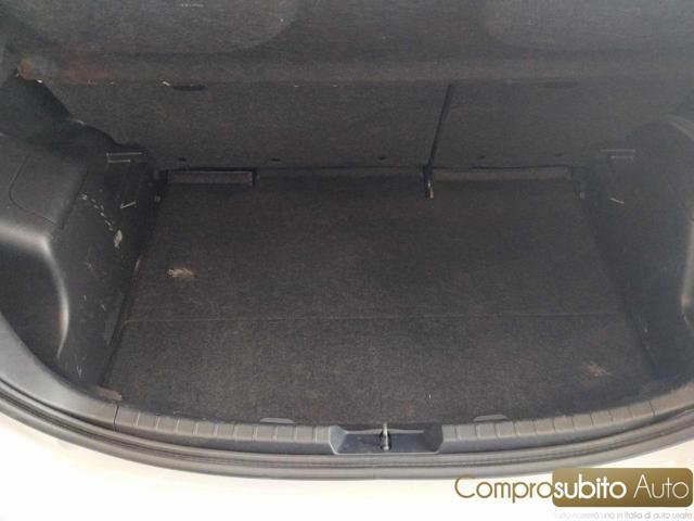 TOYOTA Yaris 1.0 5 porte Lounge ( Garanzia 12 Mesi)