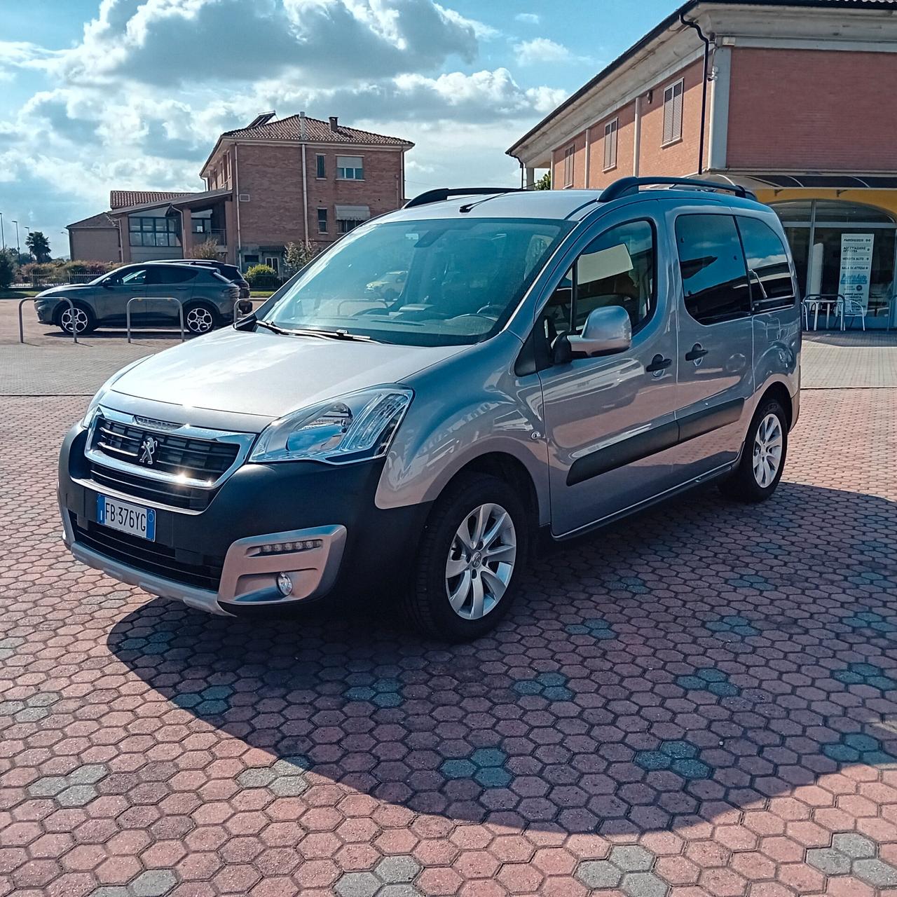 Peugeot Partner Tepee BlueHDi 120 S&S Active