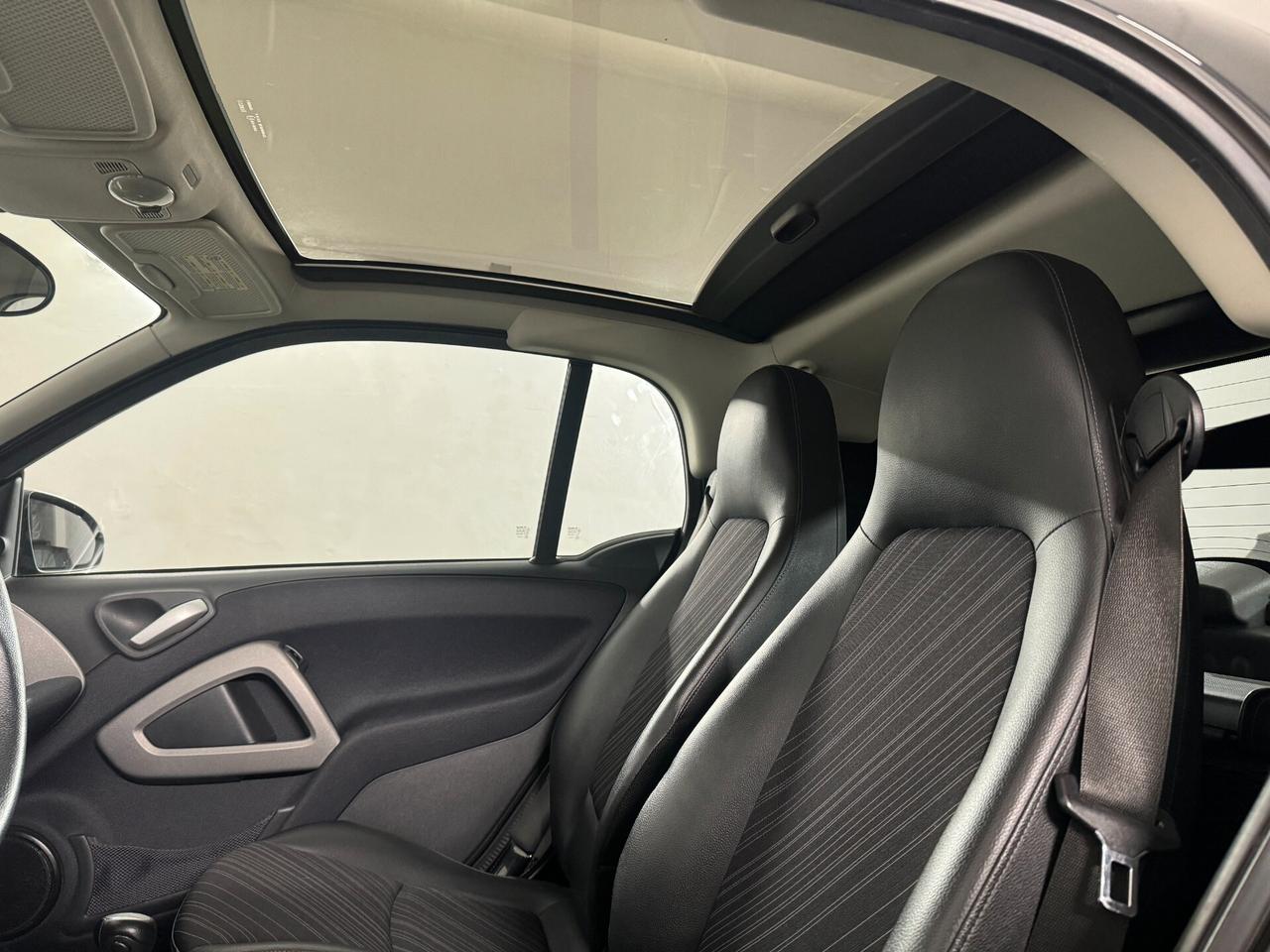 Fortwo 1.0 mhd 451 E5 SERVOSTERZO FULL OPTIONAL