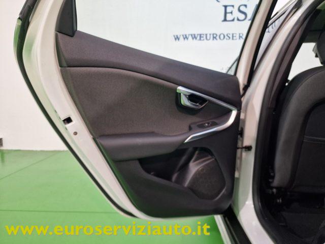 VOLVO V40 Cross Country D2 Geartronic Business