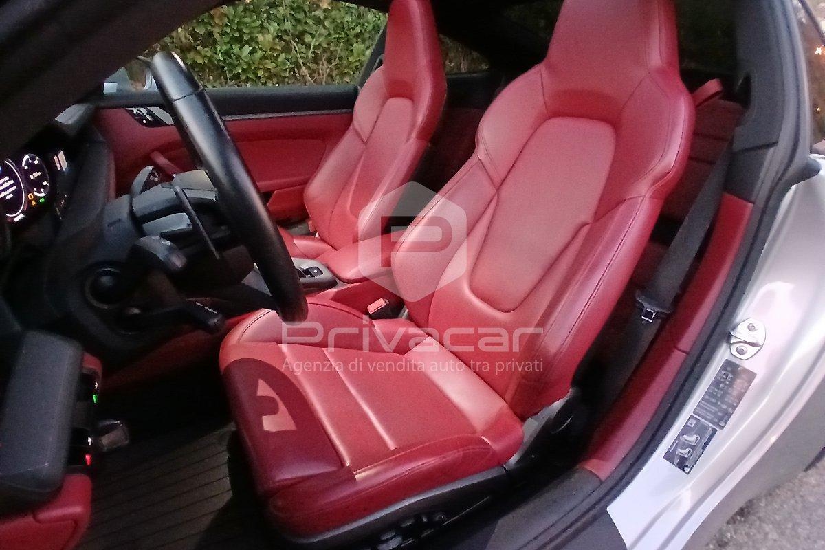 PORSCHE 911 Carrera S