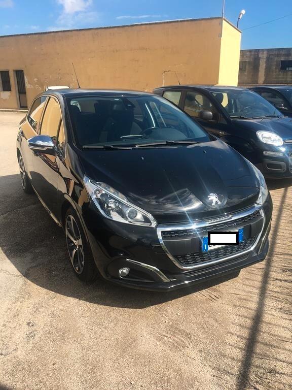 Peugeot 208 BlueHDi 100 5 porte Allure