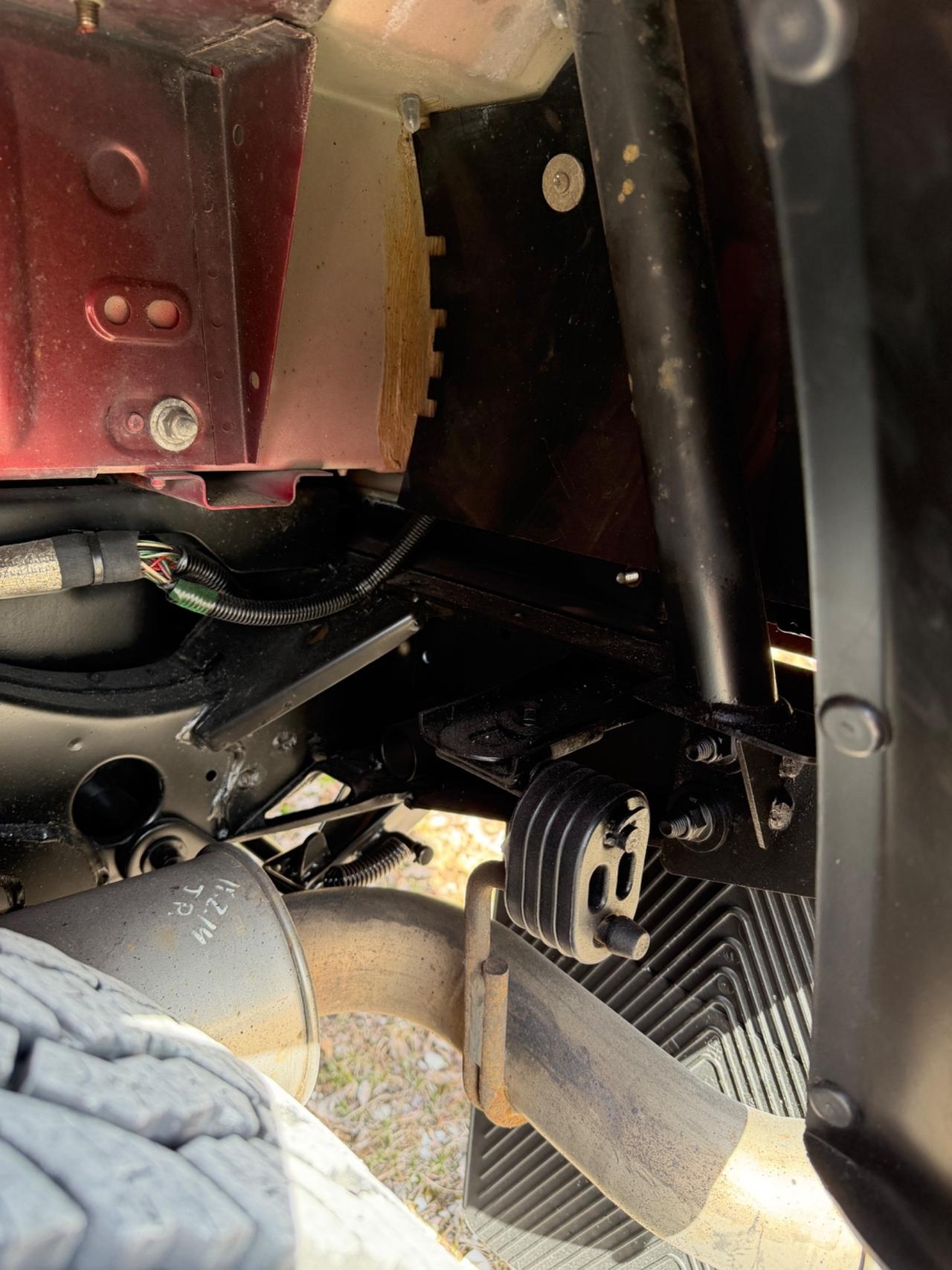 Land Rover Defender 90 2.2 TD4 IBRIDA