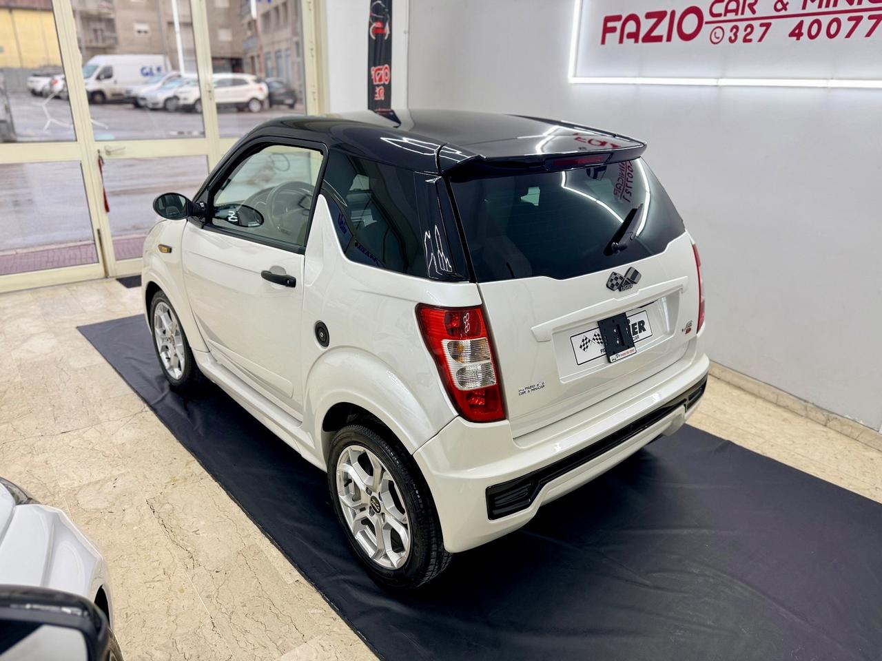 Ligier JS 50 Black & White