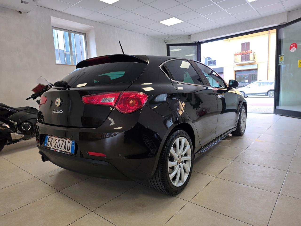 Alfa Romeo Giulietta 1.6 JTDm-2 105 CV Distinctive