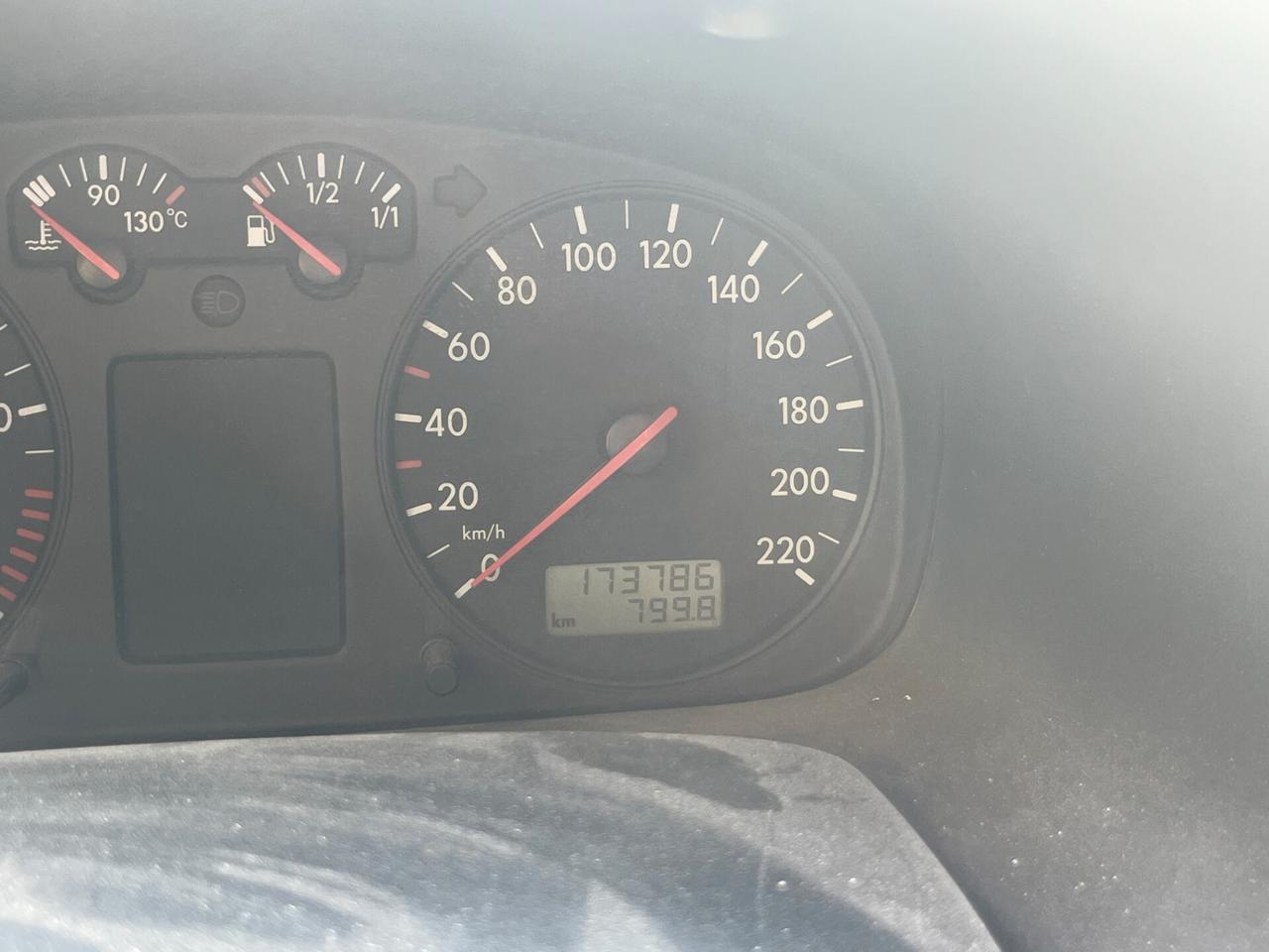 Volkswagen Transporter 2.5 TDI/88CV 9 posti autovettura
