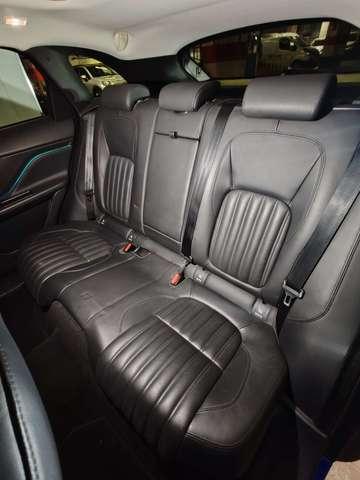 Jaguar F-Pace 2.0d Portfolio AWD 240cv Auto Navi + Camera