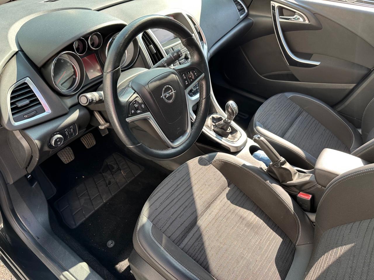Opel Astra 1.4 Turbo 140CV Sports Tourer GPL Tech Elective