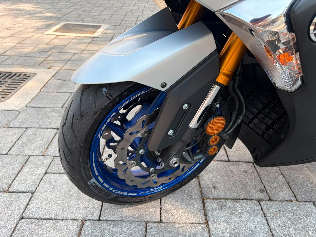 Yamaha TMAX 530 solo 20.000 KM - SCARICO AKRAPOVIC