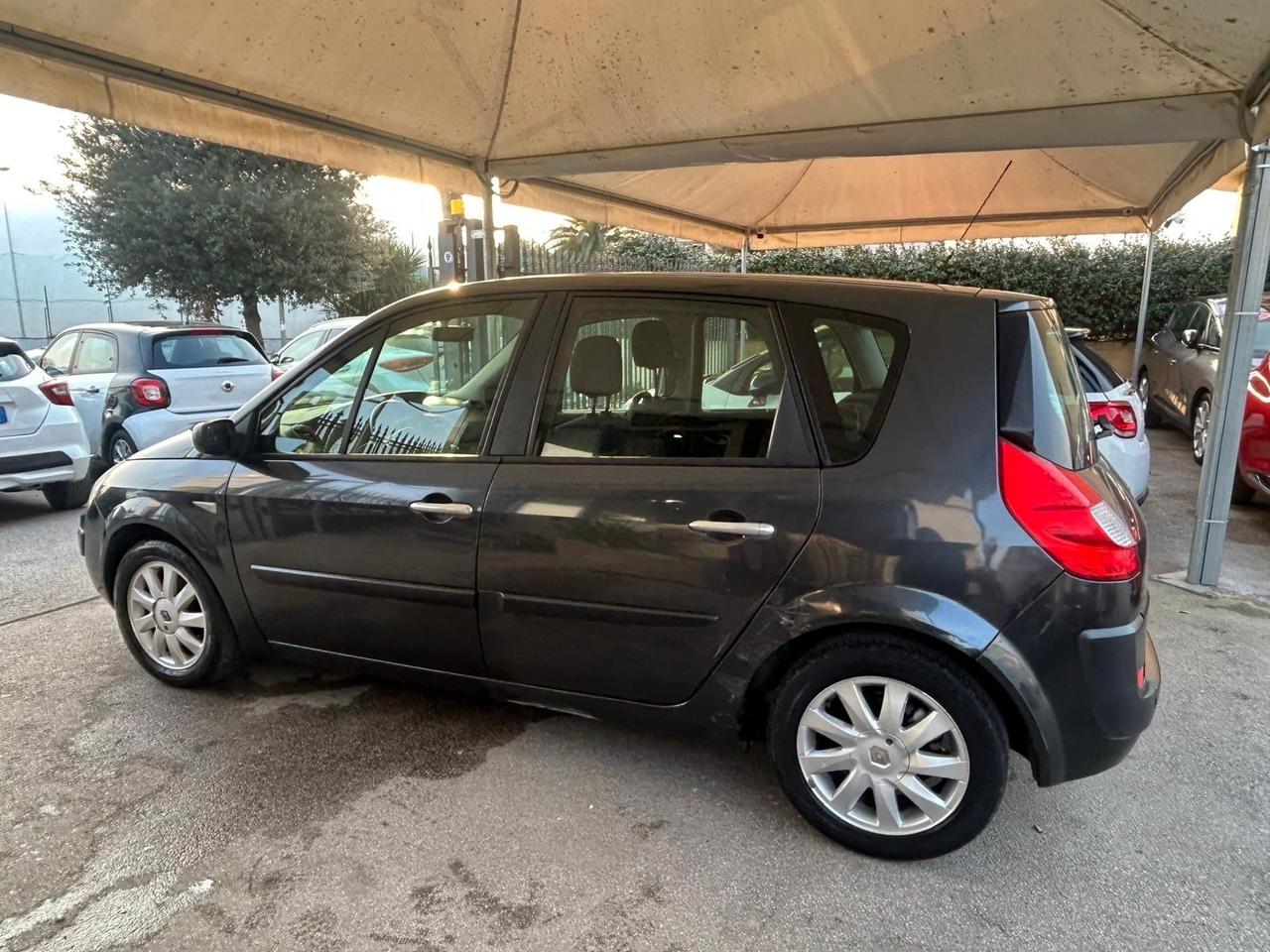 Renault Scenic Scénic 1.5 dCi/105CV Serie Speciale PlayStation Portable