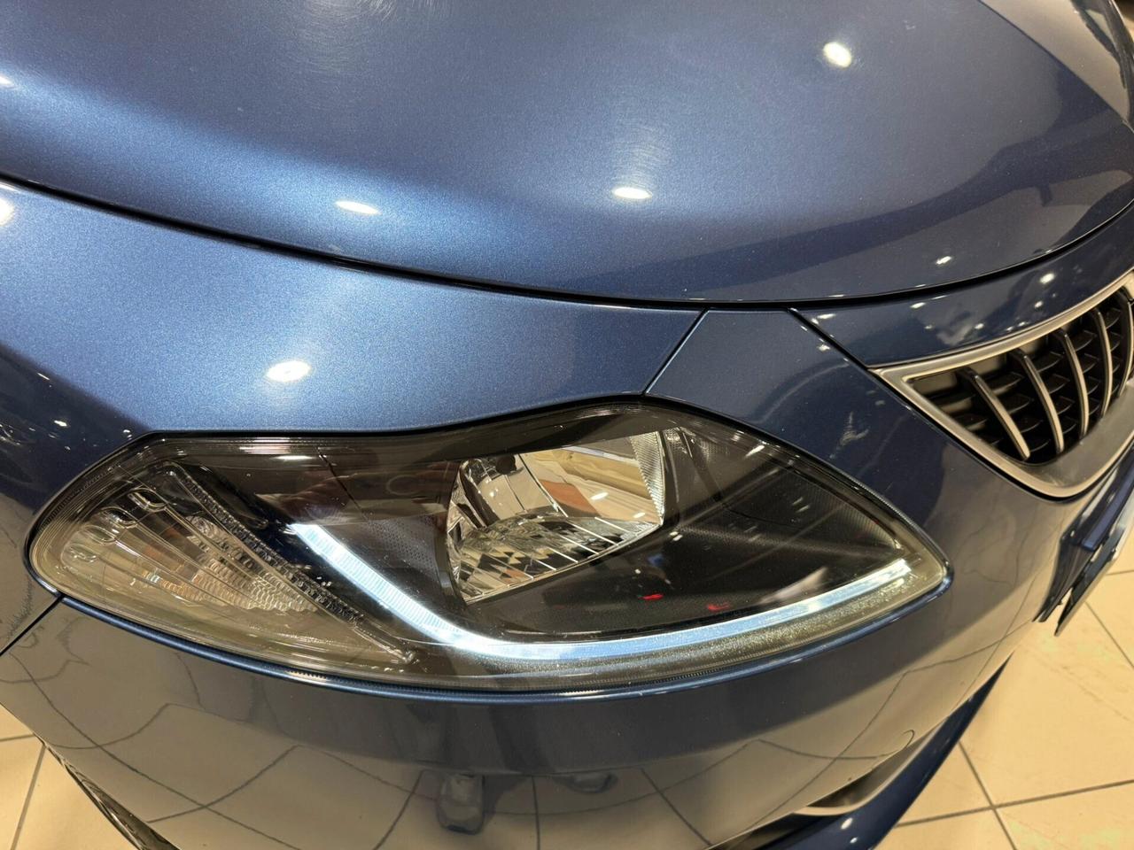Lancia Ypsilon 1.0 FireFly 5 porte S&S Hybrid Gold