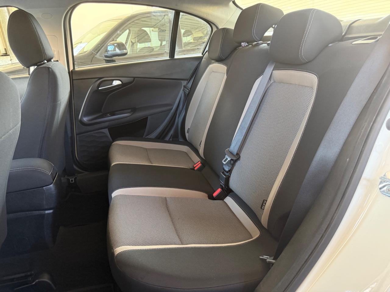 Fiat Tipo 1.4 4 porte Easy UNICOPROP DISTRIB E FRIZ NUOVE