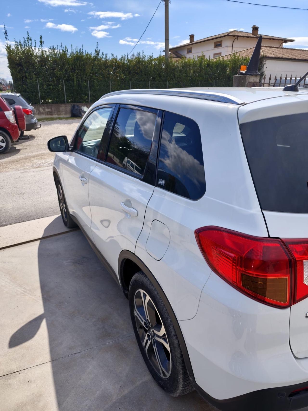 Suzuki Vitara 1.6 DDiS 4WD garantita 12 mesi
