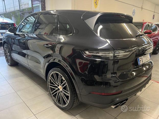 PORSCHE Cayenne 3.0 V6 TIPTRONIC PELLE TETTO APR