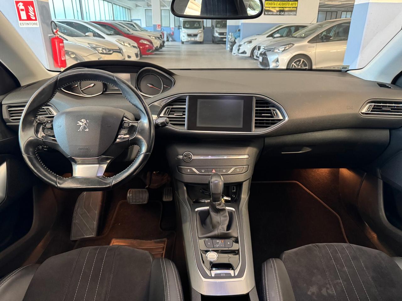 Peugeot 308 BlueHDi 120 S&S EAT6 Allure