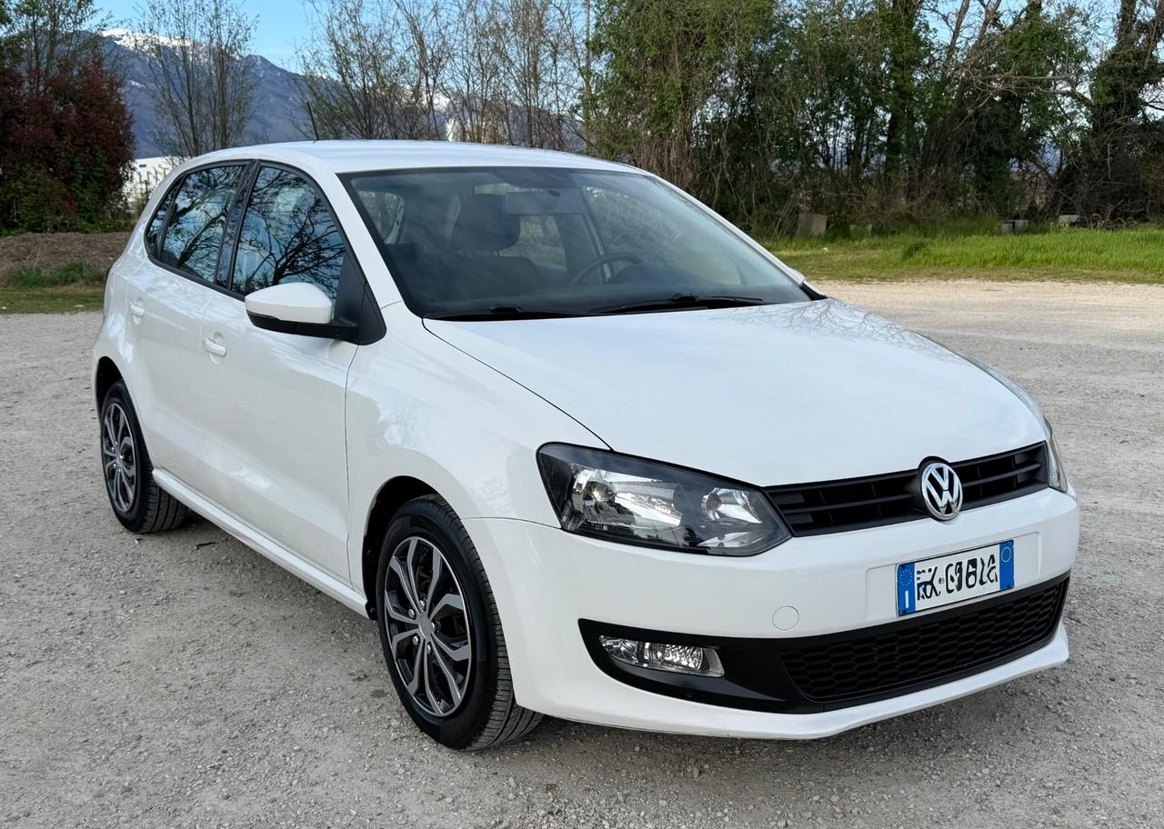 VOLKSWAGEN POLO 1.2 BENZINA 5 PORTE NEOPATENTATi