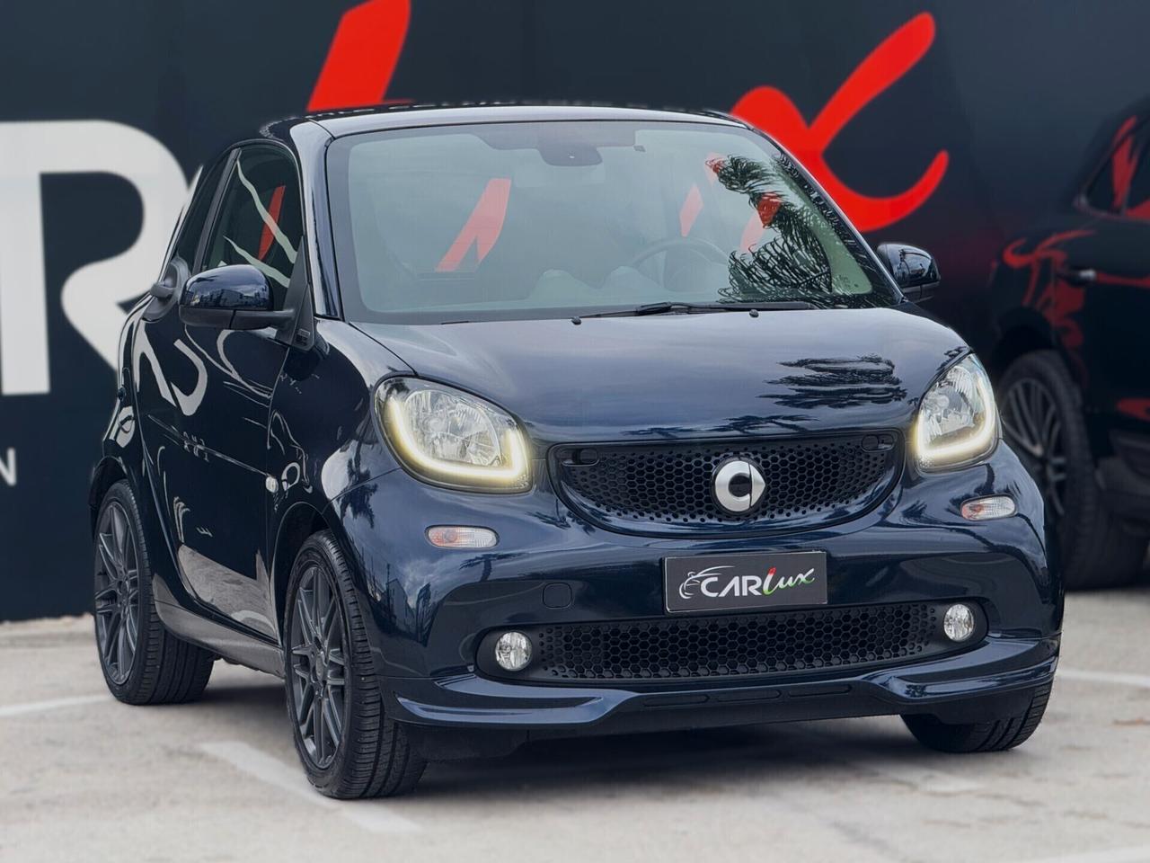 Smart forTwo 0.9 T Parisblue BRABUS Style 90CV