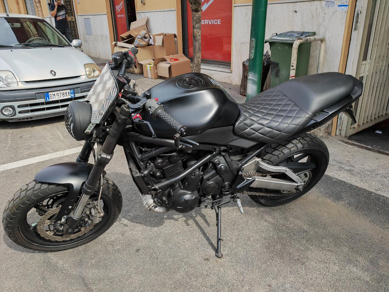 KAWASAKI 650 PARI AL NUOVO