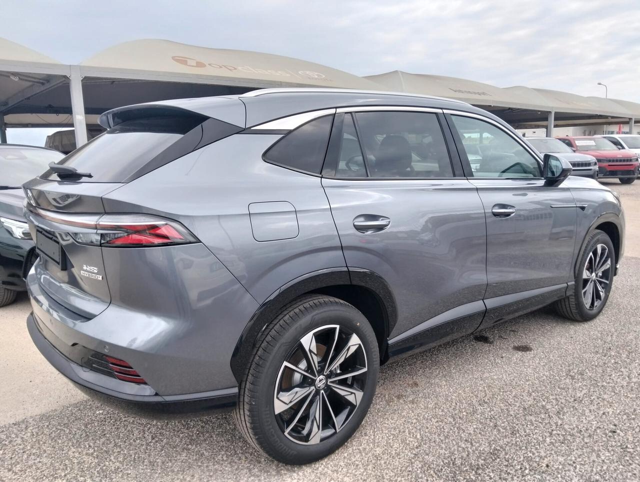 Mg HS HEV Luxury 224CV KM 0 7 ANNI GARANZIA UFFICIALE