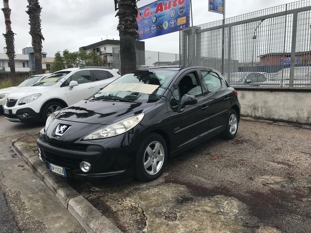 Peugeot 207 1.4 8V 75CV 54 KW 5p. Energie Sport ECO GPL
