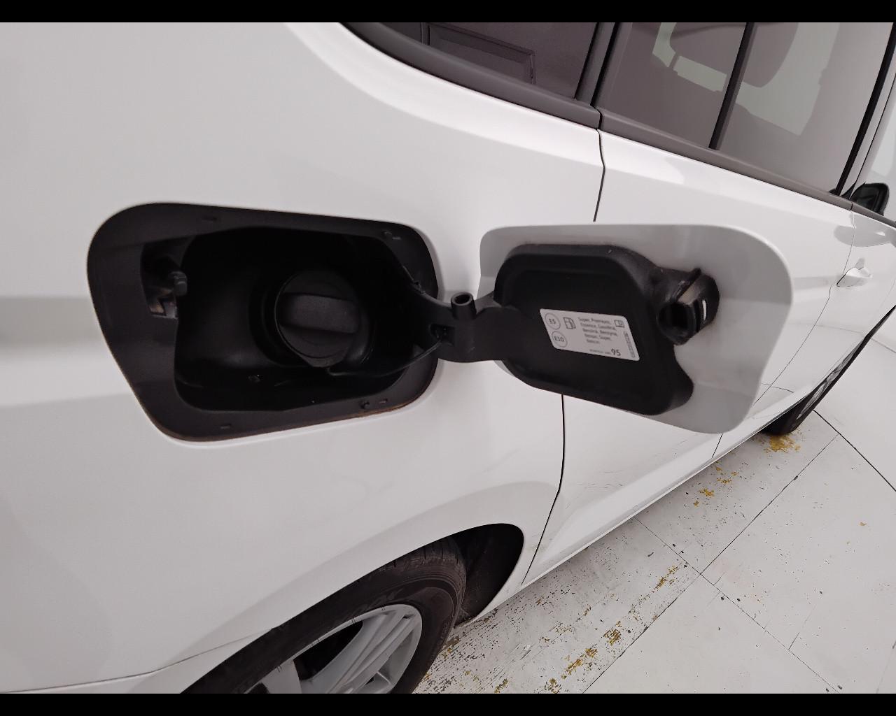 VOLKSWAGEN Touran III 2015 - Touran 1.5 tsi Edition Plus 150cv dsg
