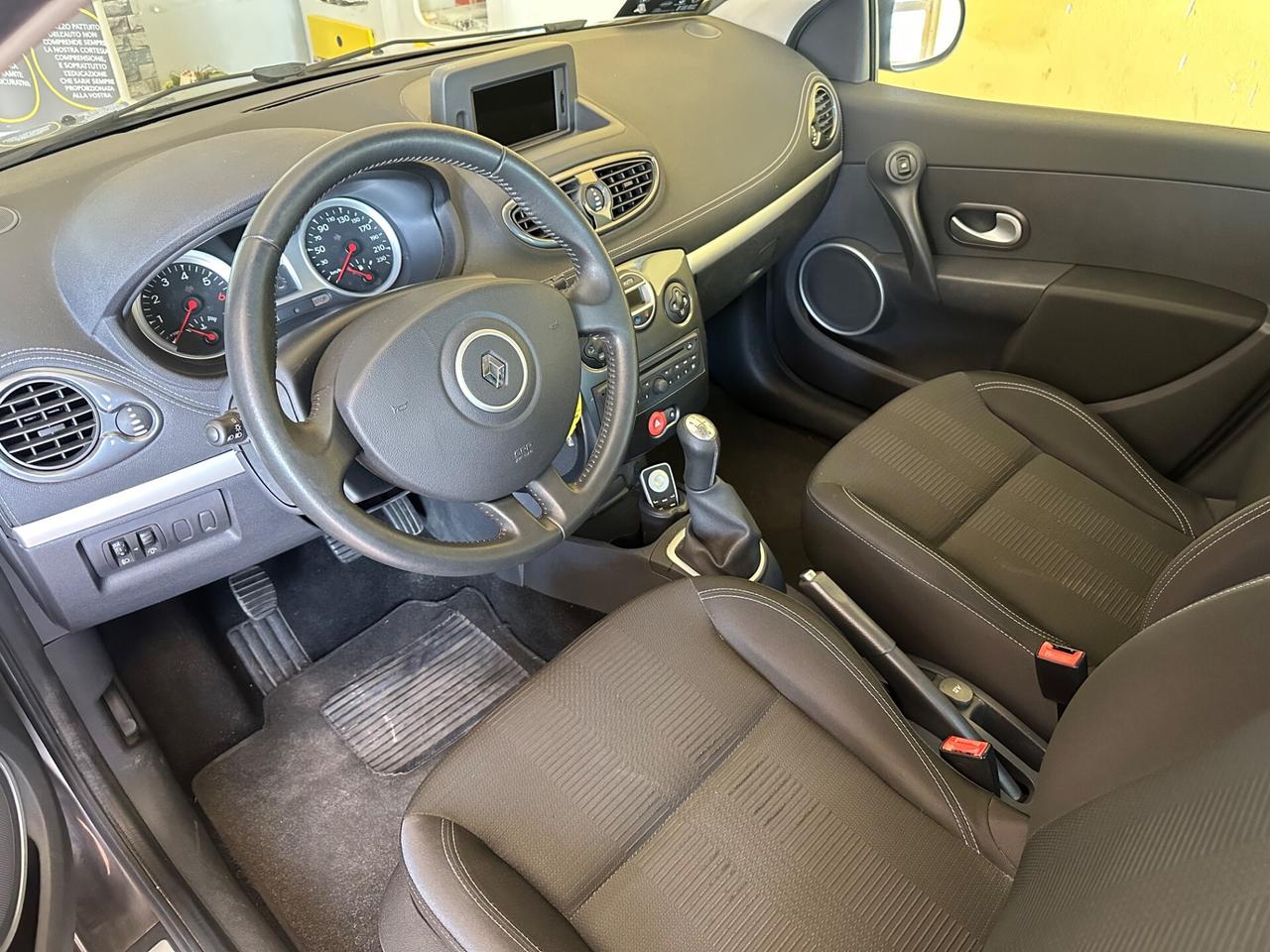 Renault Clio 1.2benz. 72.000km