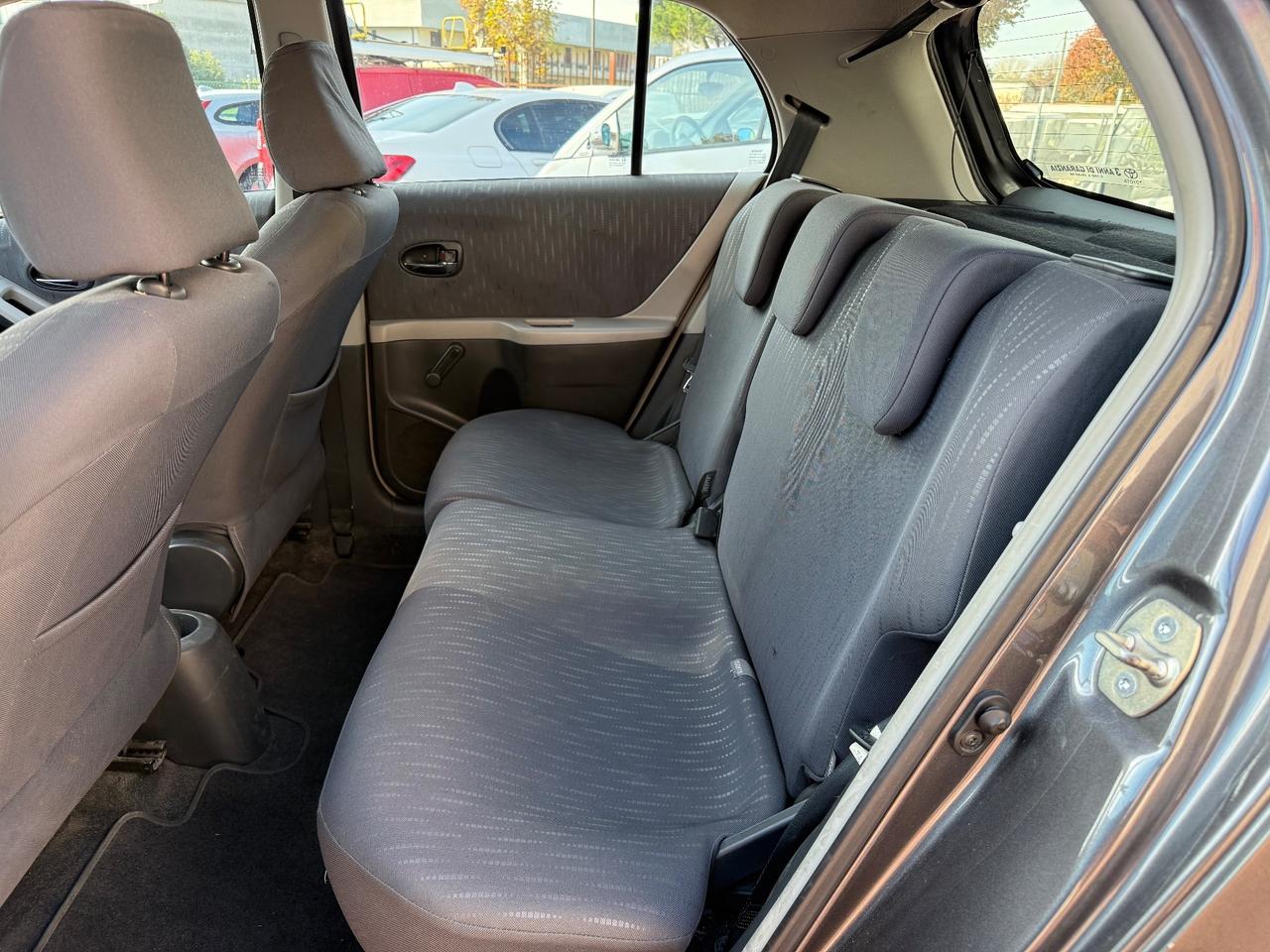 Toyota Yaris 1.3 5 porte Sol