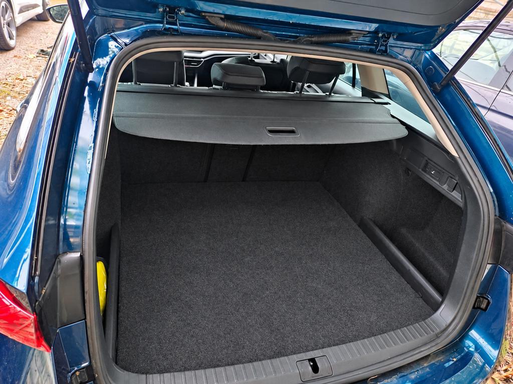 Skoda Octavia Wagon 1.5 G-Tec Style DSG LED, Navi, Retrocamera, Keyless