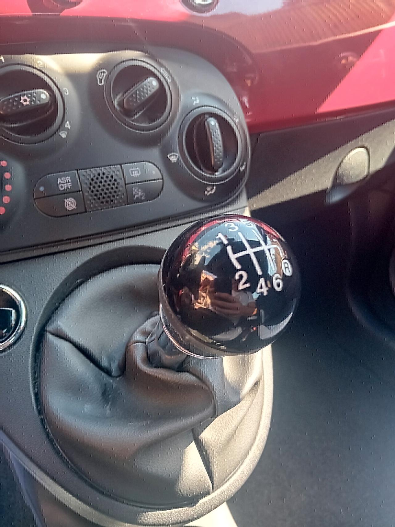 Fiat 500 1.0 Hybrid Red