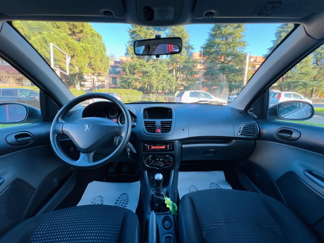 Peugeot 206 CON 12 MESI DI GARANZIA INCLUSI NEL PREZZO