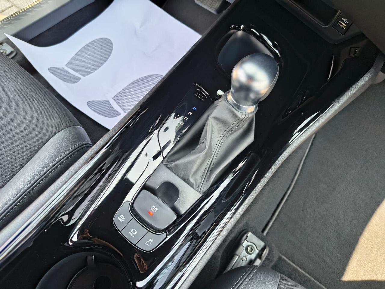 Toyota C-HR *AUTO* 2.0 Hybrid*2023* E-CVT Morebusiness