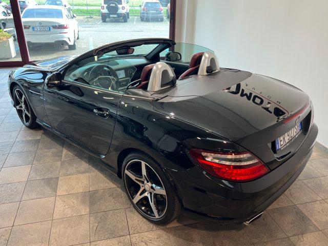 MERCEDES-BENZ SLK 200 CGI Premium AMG