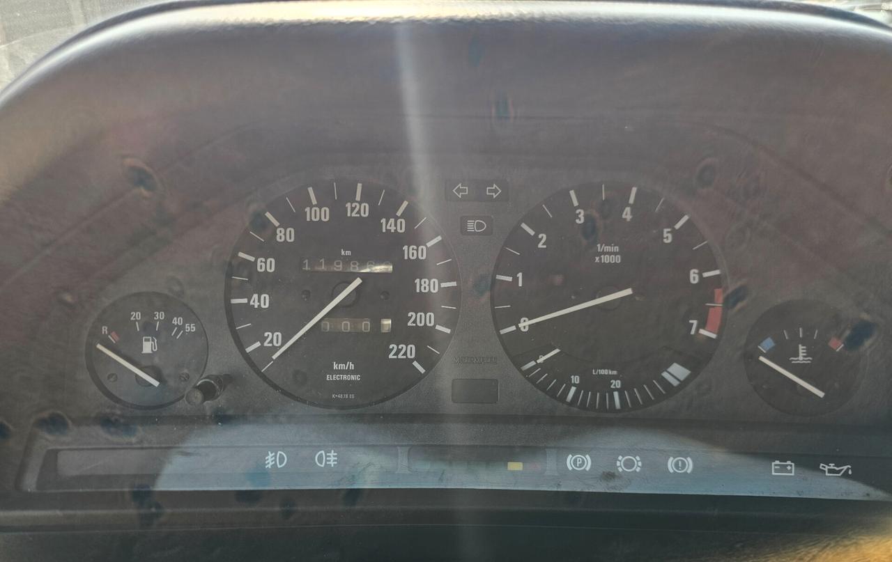 Bmw 318 5 PORTE NEOPATENTATI