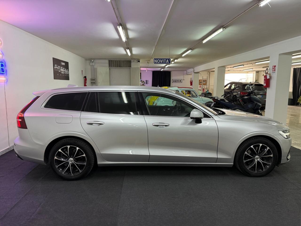 VOLVO V60 2021 B4 Geartronic