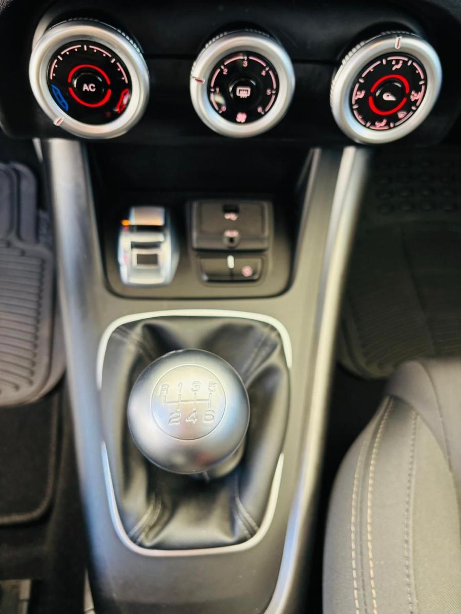 Alfa Romeo Giulietta 1.6 JTDm-2 105 cv Distinctive Facelift