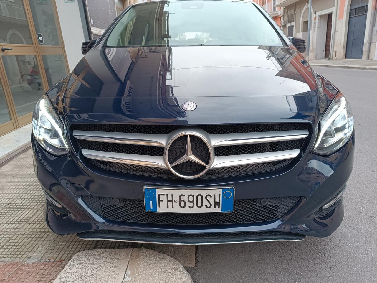 Mercedes-benz B 180 D 1500 110 CV Automatic AMG SPORT