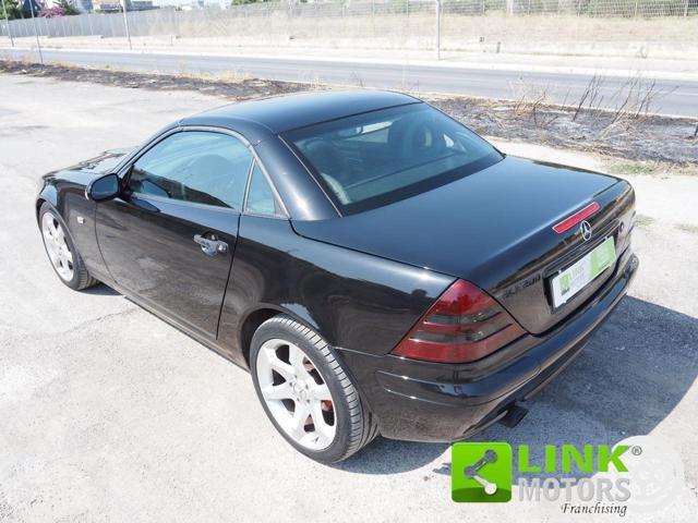 MERCEDES-BENZ SLK 200 136 cv