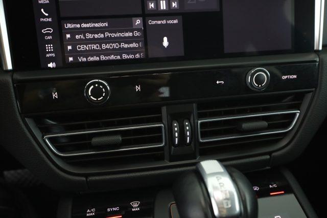 PORSCHE Macan Macan 2.0