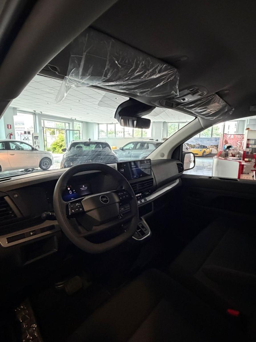 OPEL - Vivaro Station Wagon 177 AT8 XL 9S